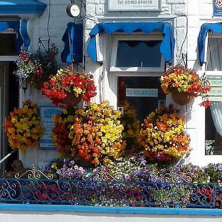 Merivon Guest House Great Yarmouth Exterior photo